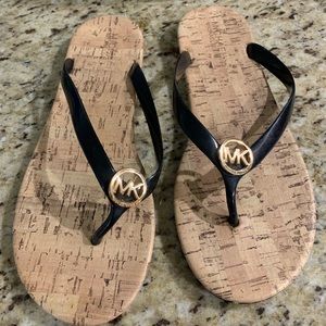 Michael kors flip flops